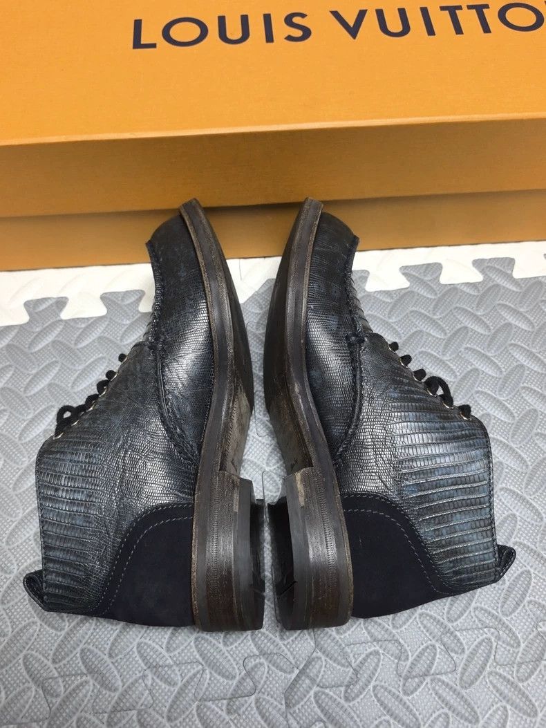 Louis Vuitton Men's Leather Boots with Lizard Skin Design Size US 7.5 / EU 40-41 - 9 Thumbnail