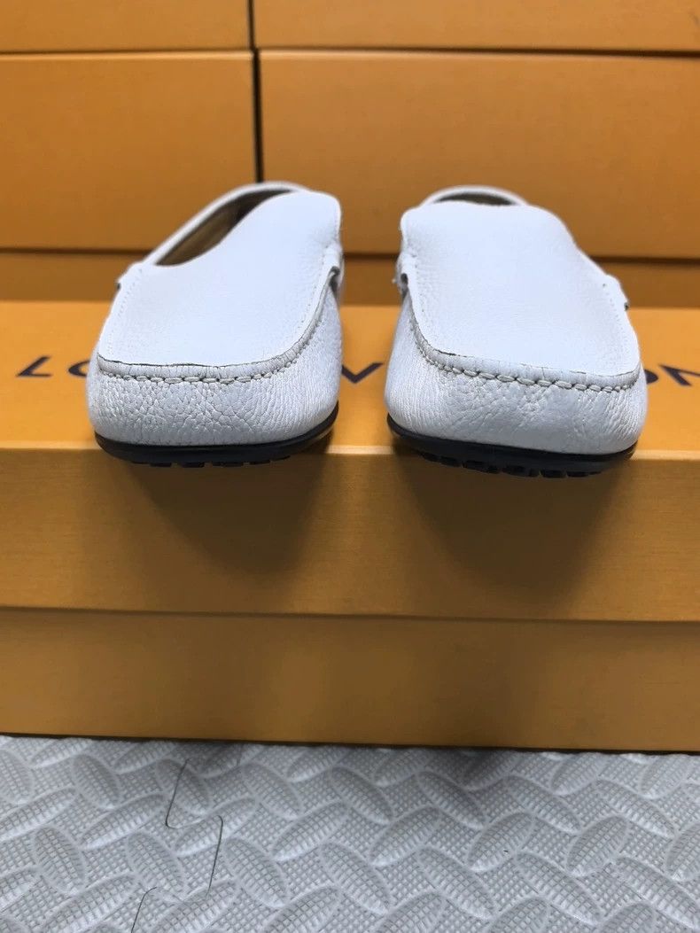Louis Vuitton LV White Men’s Driving Moccasins Size US 5 / EU 37 - 4 Thumbnail