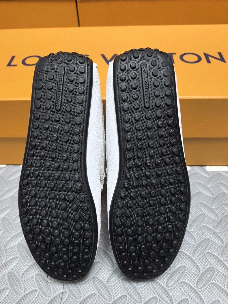 Louis Vuitton LV White Men’s Driving Moccasins Size US 5 / EU 37 - 6 Thumbnail
