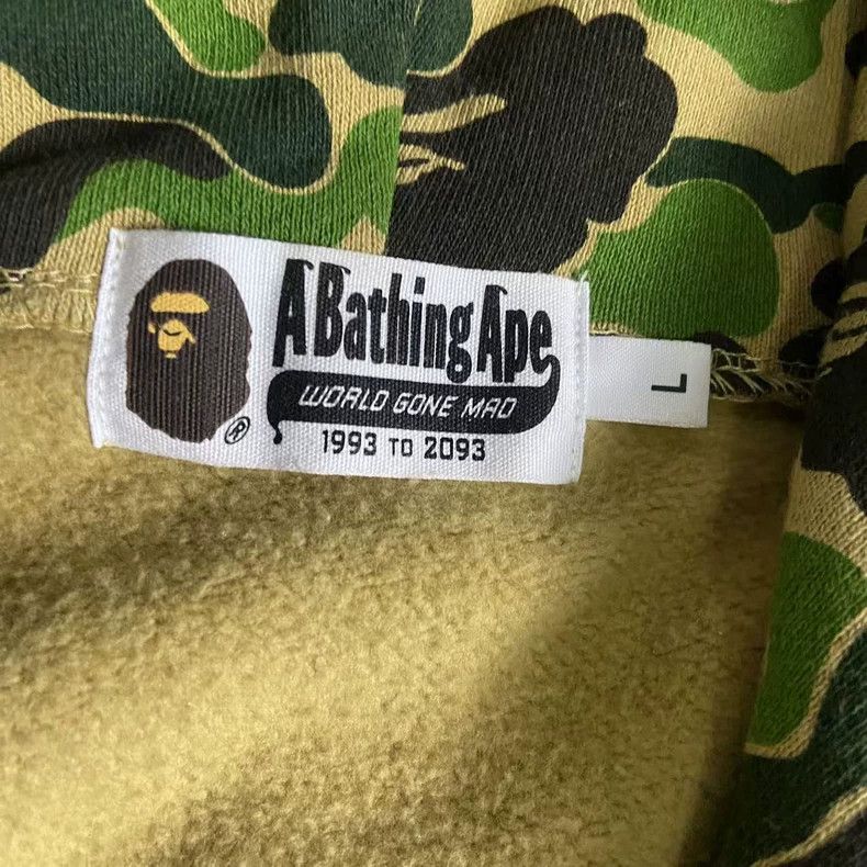 Bape Bape Green Camo Shark Hoodie Size L Size US L / EU 52-54 / 3 - 5 Thumbnail