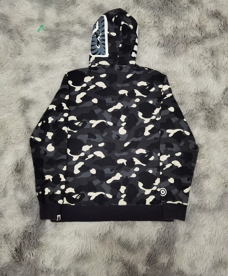 Bape Black and White Camo Shark Hoodie Size US XXL / EU 58 / 5 - 5 Thumbnail