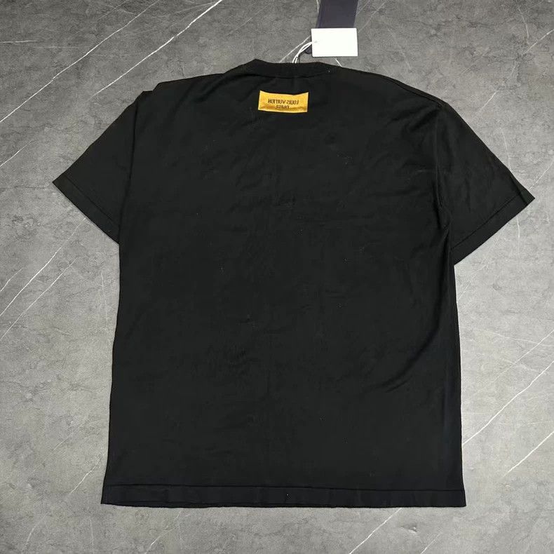 Louis Vuitton Louis Vuitton Logo Knit Short Sleeve Shirt Size US L / EU 52-54 / 3 - 2 Thumbnail