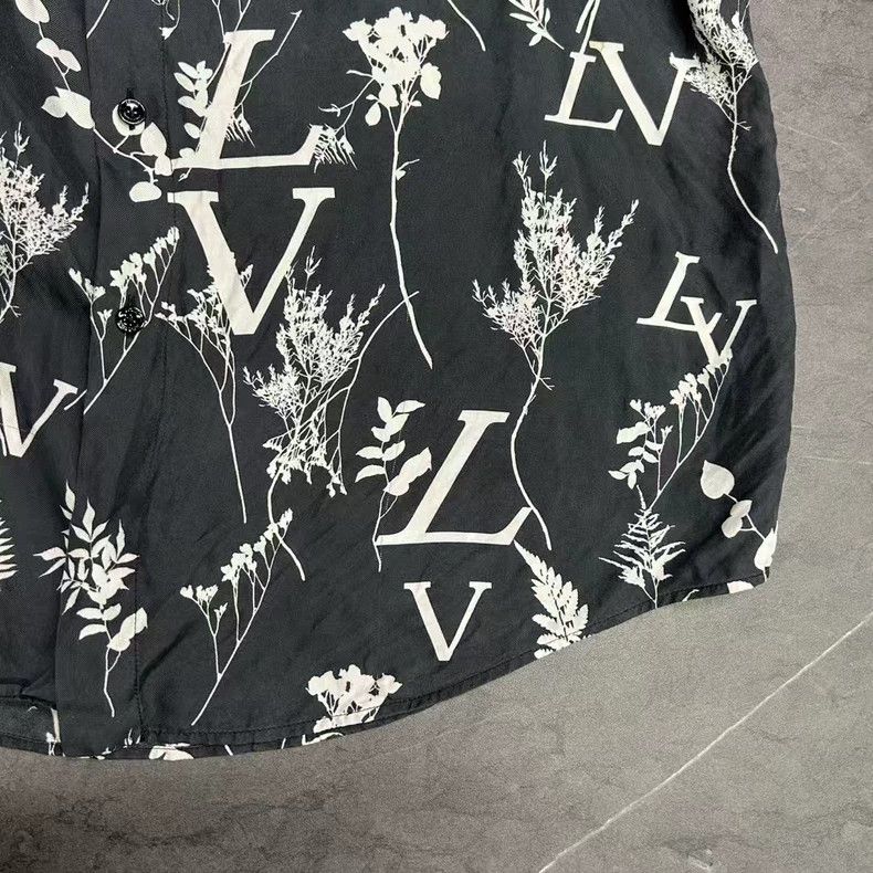 Louis Vuitton Louis Vuitton Black Long Sleeve Shirt Size US M / EU 48-50 / 2 - 5 Thumbnail