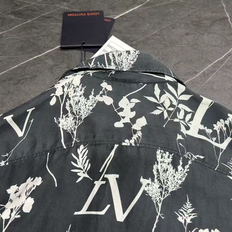 Louis Vuitton Louis Vuitton Black Long Sleeve Shirt Size US M / EU 48-50 / 2 - 4 Thumbnail
