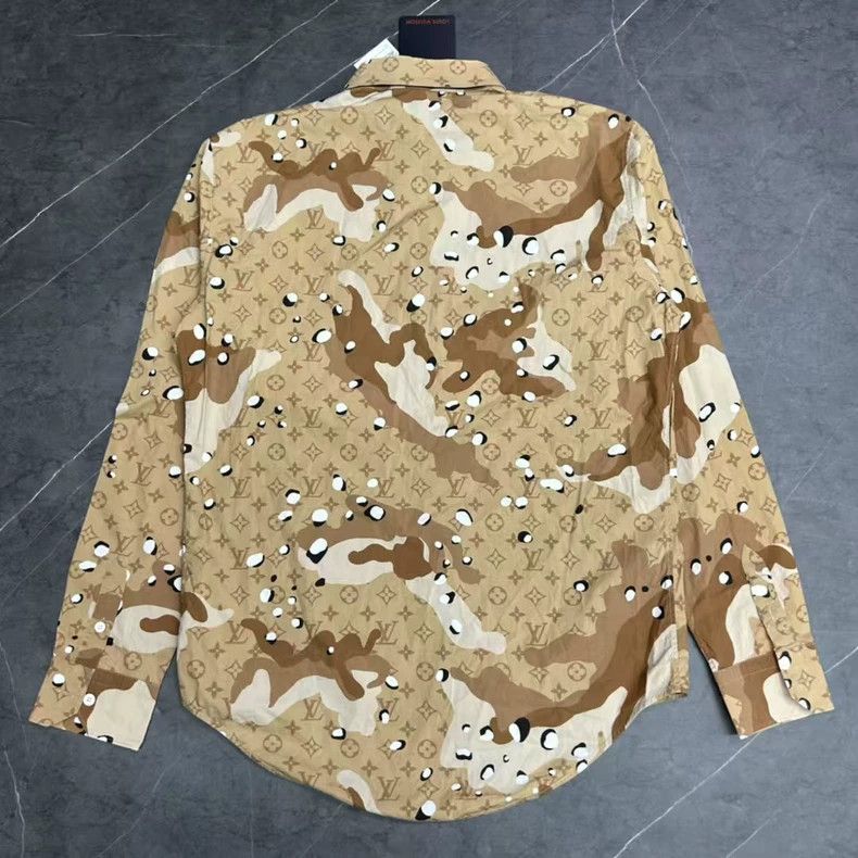 Louis Vuitton Louis Vuitton Desert Camouflage Logo Shirt Size US L / EU 52-54 / 3 - 2 Thumbnail