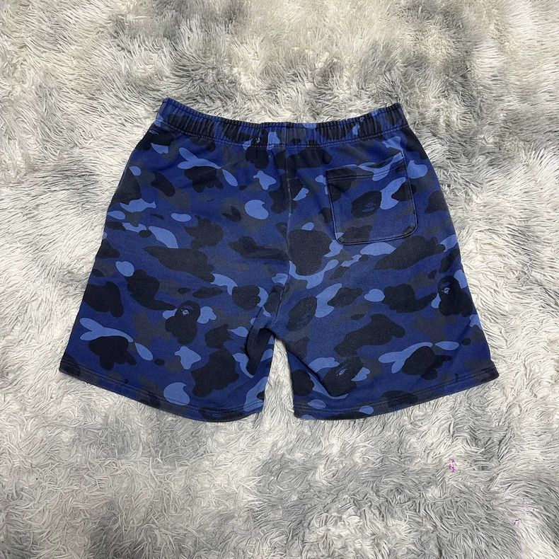Bape BAPE Blue Camo Shark Shorts Size L Size US 44 / EU 60 - 5 Thumbnail