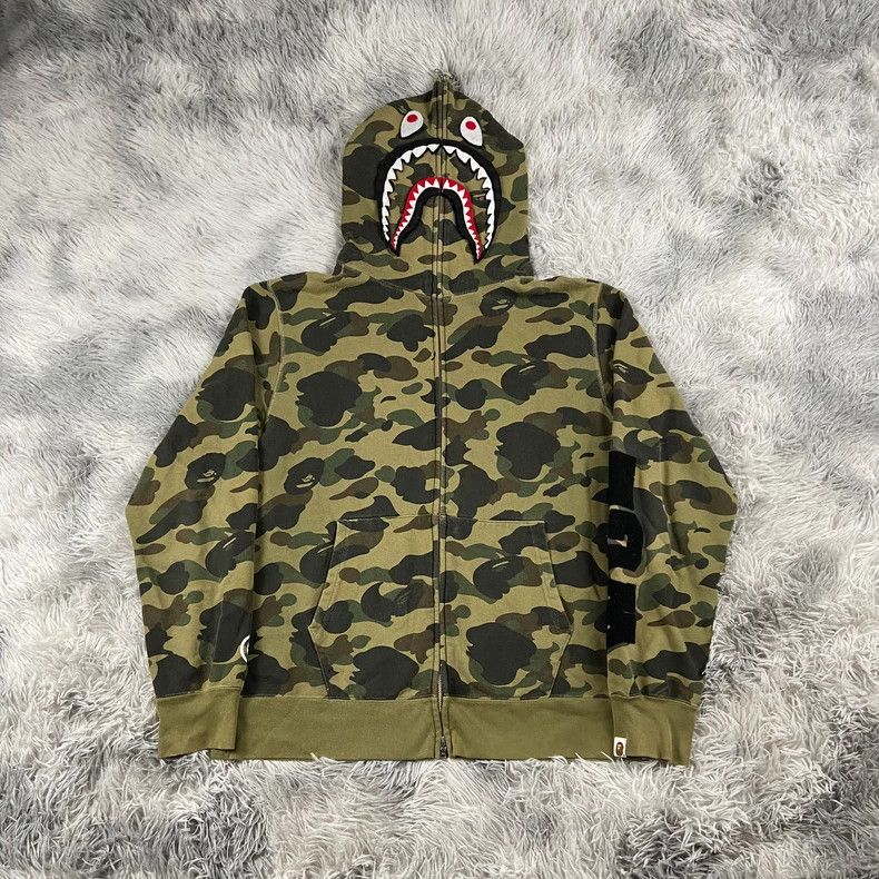Bape Green Camouflage Shark Hoodie Size US XXL / EU 58 / 5 - 2 Thumbnail