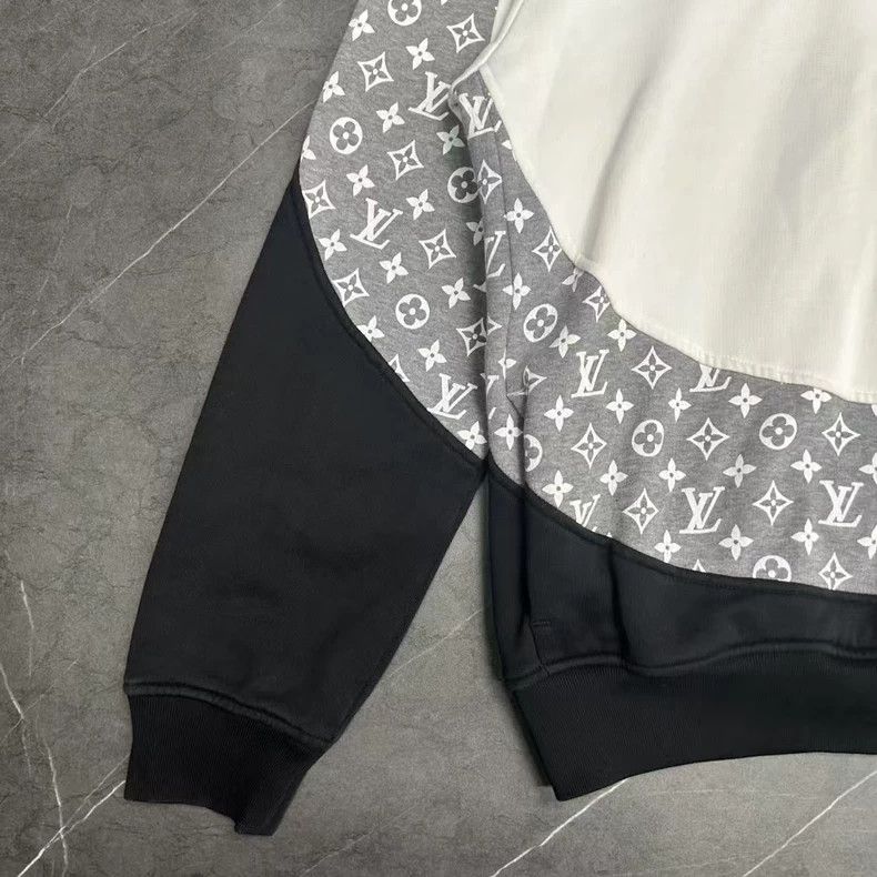 Louis Vuitton Louis Vuitton Black White Half Printed Hoodie Size US L / EU 52-54 / 3 - 3 Thumbnail