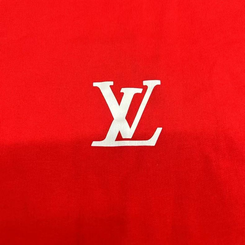 Louis Vuitton Louis Vuitton Red SS22 Sweatshirt Size S Size US S / EU 44-46 / 1 - 3 Thumbnail