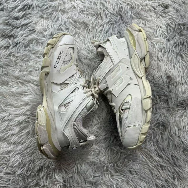 Balenciaga Balenciaga White Dad Sneakers Size 41 Size US 8 / EU 41 - 6 Thumbnail