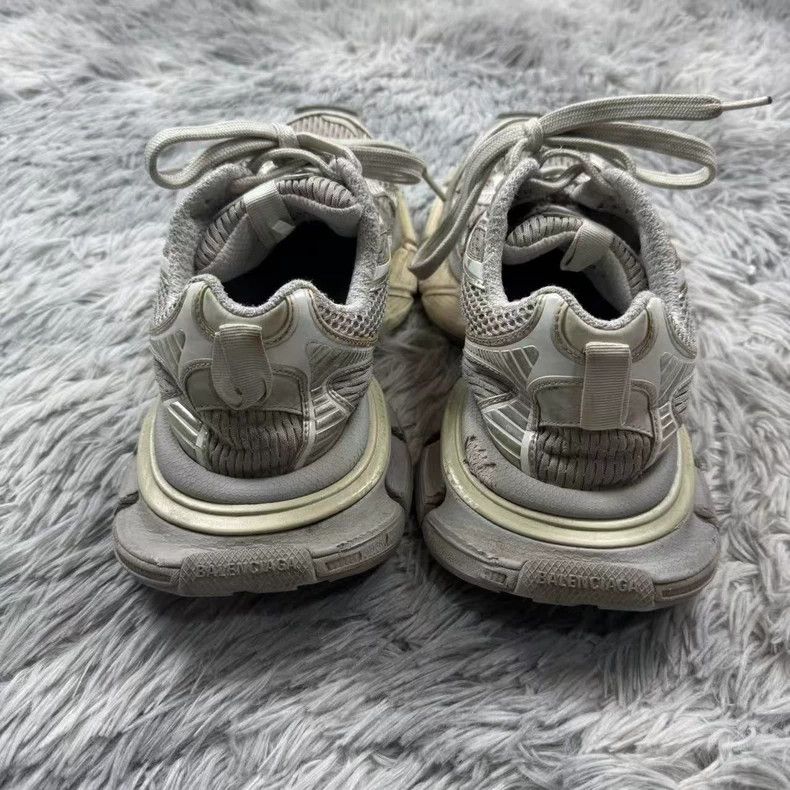 Balenciaga Balenciaga Silver Sneakers Size 42 Size US 9 / EU 42 - 3 Thumbnail