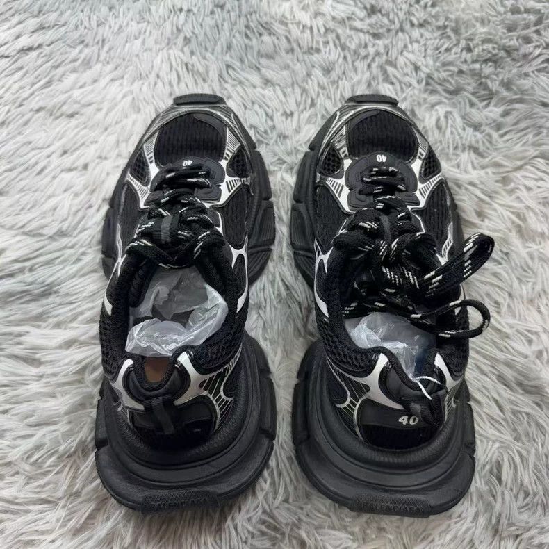 Balenciaga Balenciaga Black Sneakers Size 40 Size US 8.5 / EU 41-42 - 3 Thumbnail