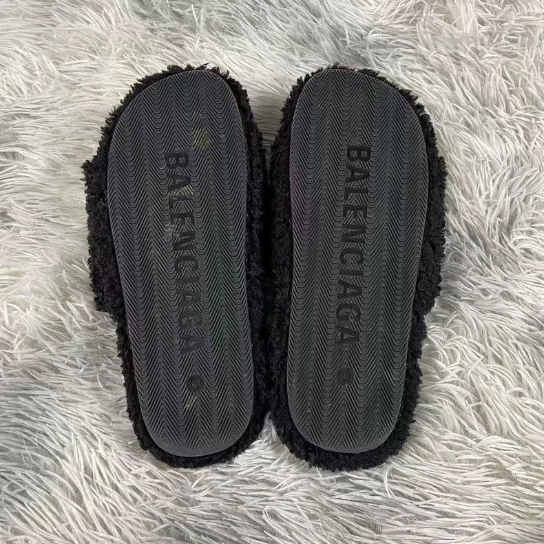 Balenciaga Teddy Slippers Size 42