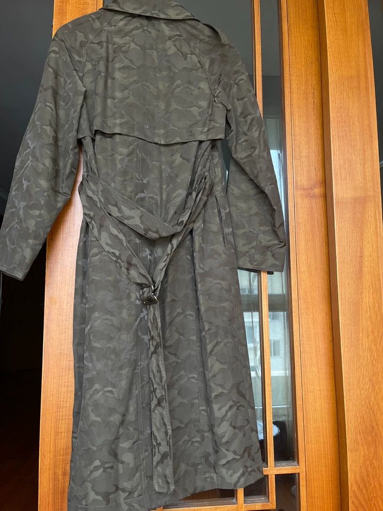 Yves Saint Laurent Stylish Camouflage Double-Breasted Trench Coat Size US M / EU 48-50 / 2 - 2 Thumbnail