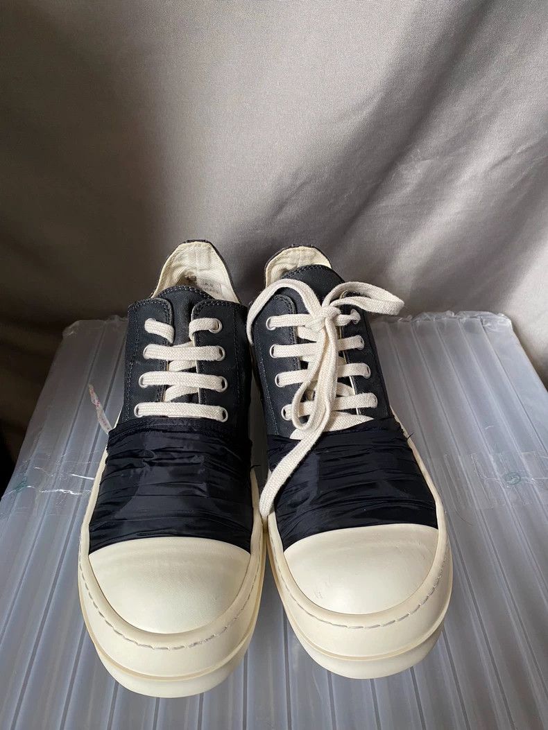 Rick Owens Rick Owens Black Silk Low-Top Sneakers Size US 6 / EU 39 - 3 Thumbnail