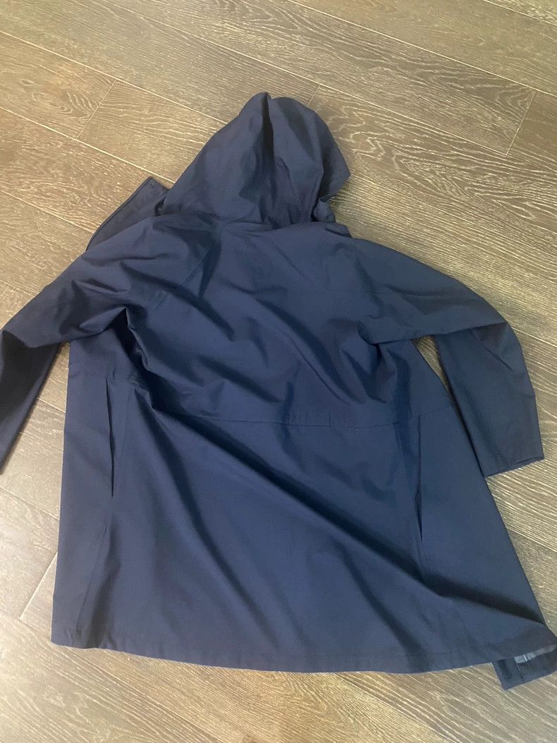 H&M Long Waterproof Windbreaker Jacket for Spring Size US M / EU 48-50 / 2 - 7 Thumbnail