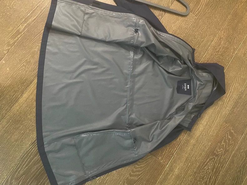 H&M Long Waterproof Windbreaker Jacket for Spring Size US M / EU 48-50 / 2 - 3 Thumbnail