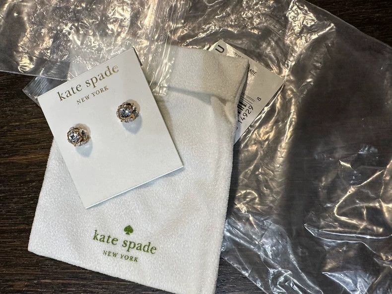 Kate Spade New Kate Spade Earring Studs Never Worn Size ONE SIZE - 7 Thumbnail