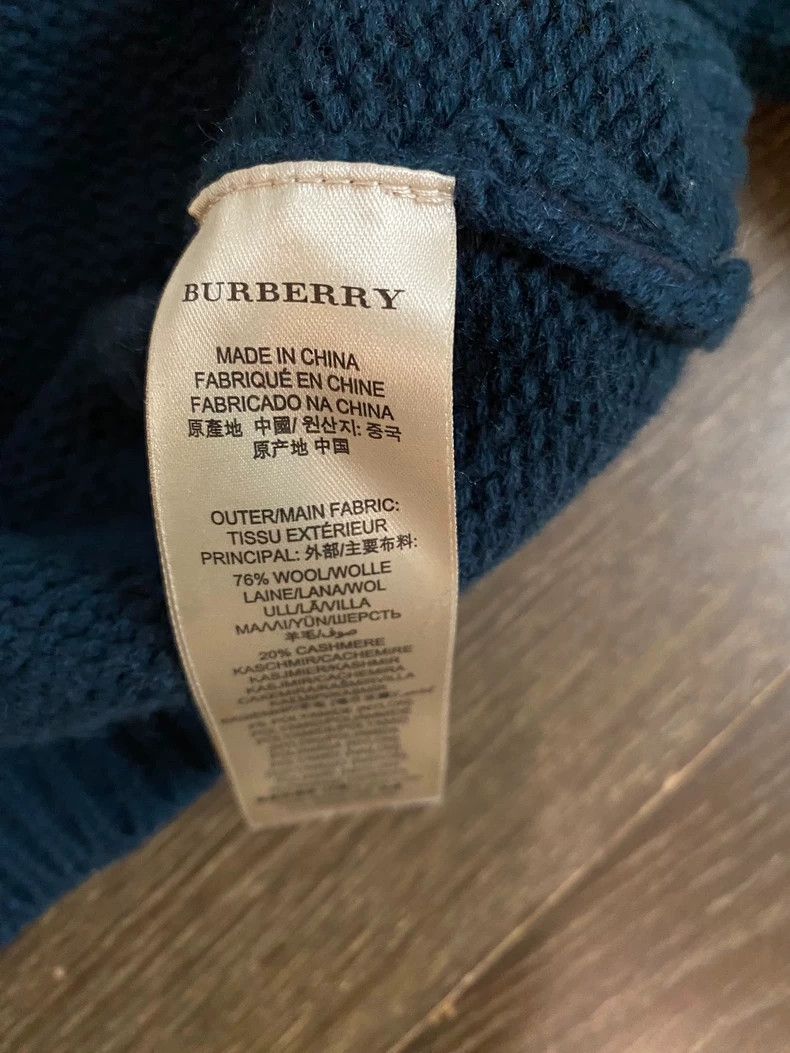 Burberry Burberry Wool Sweater in Navy Color Size US S / EU 44-46 / 1 - 3 Thumbnail