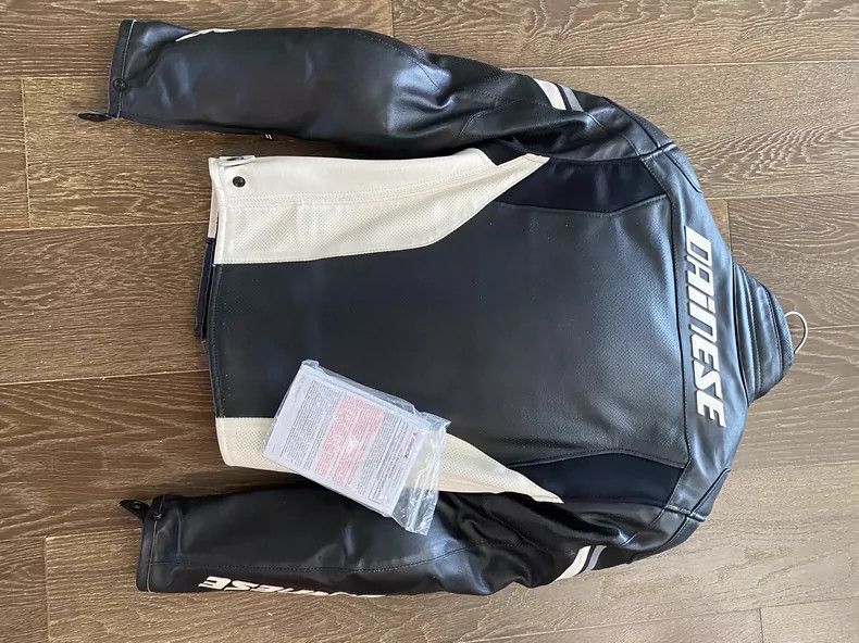Schott Dainese Airfast Leather Jacket for Spring/Summer Size US M / EU 48-50 / 2 - 3 Thumbnail