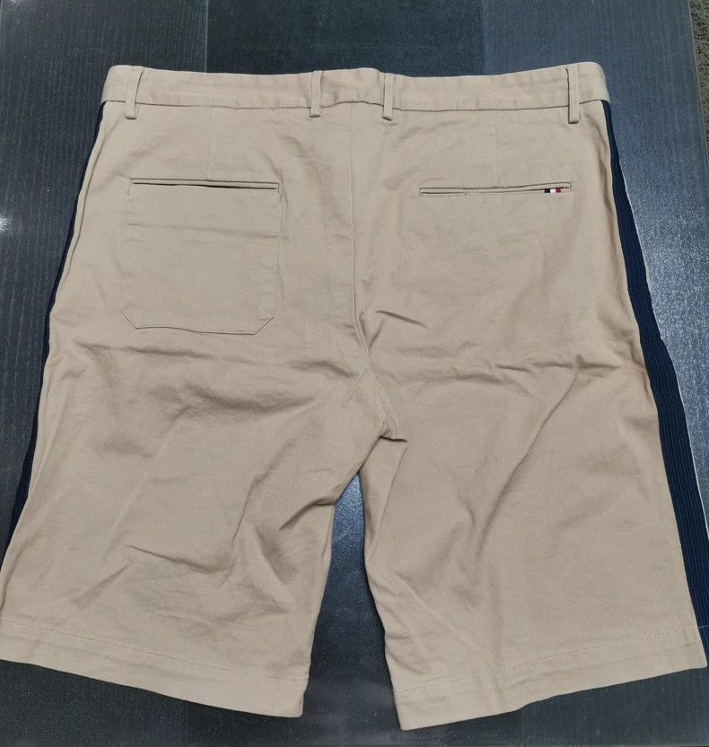 Moncler Moncler Men's Casual Shorts with Logo Design Size US 6 / EU 39 - 2 Thumbnail