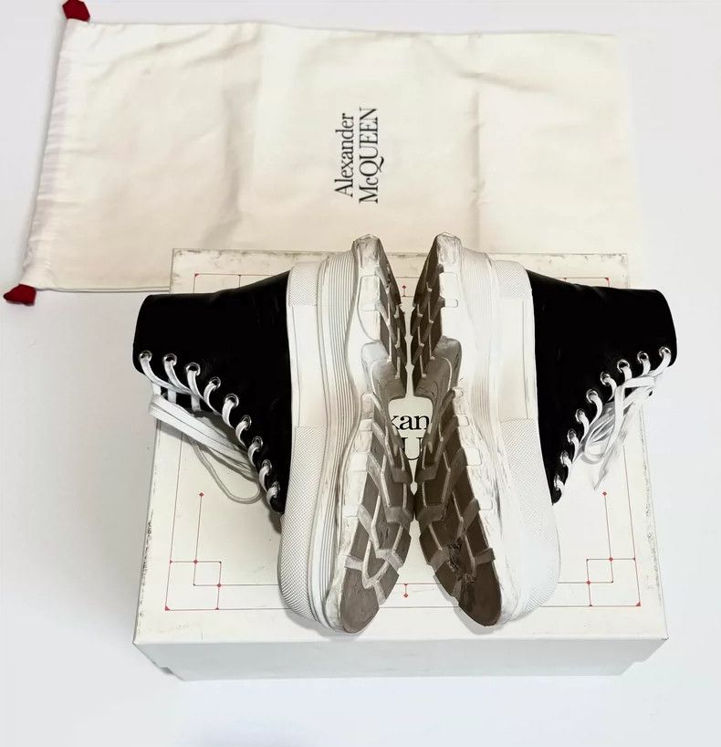 Alexander McQueen Alexander McQueen Leather High-Top Sneakers Size US 9 / EU 42 - 3 Thumbnail