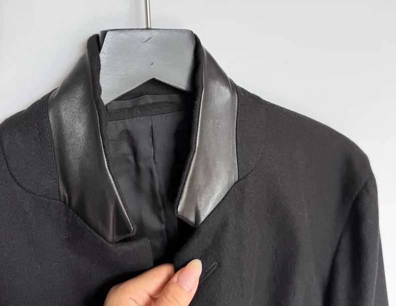 Gucci Gucci Black Wool Suit Jacket with Leather Trim Size US L / EU 52-54 / 3 - 6 Thumbnail