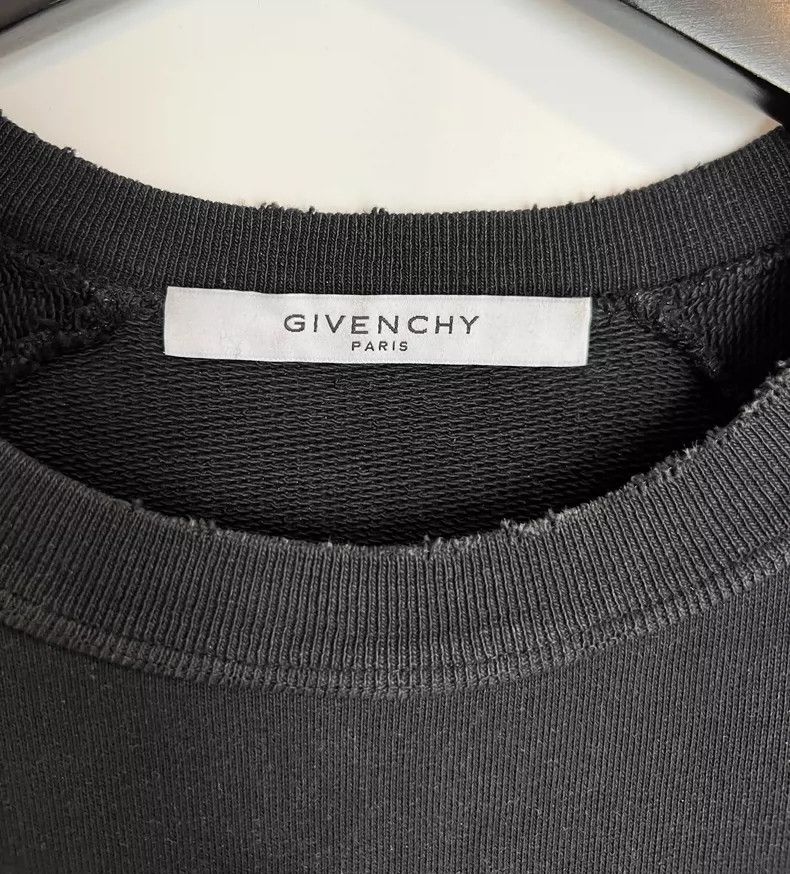 Givenchy Givenchy Vintage Style Distressed Sweatshirt Size US M / EU 48-50 / 2 - 6 Thumbnail