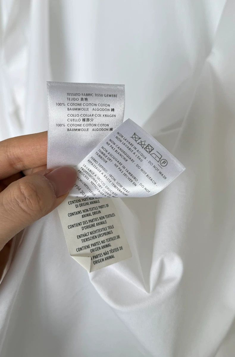 Alexander McQueen Red Velvet Collar White Shirt by McQueen Size US L / EU 52-54 / 3 - 8 Thumbnail