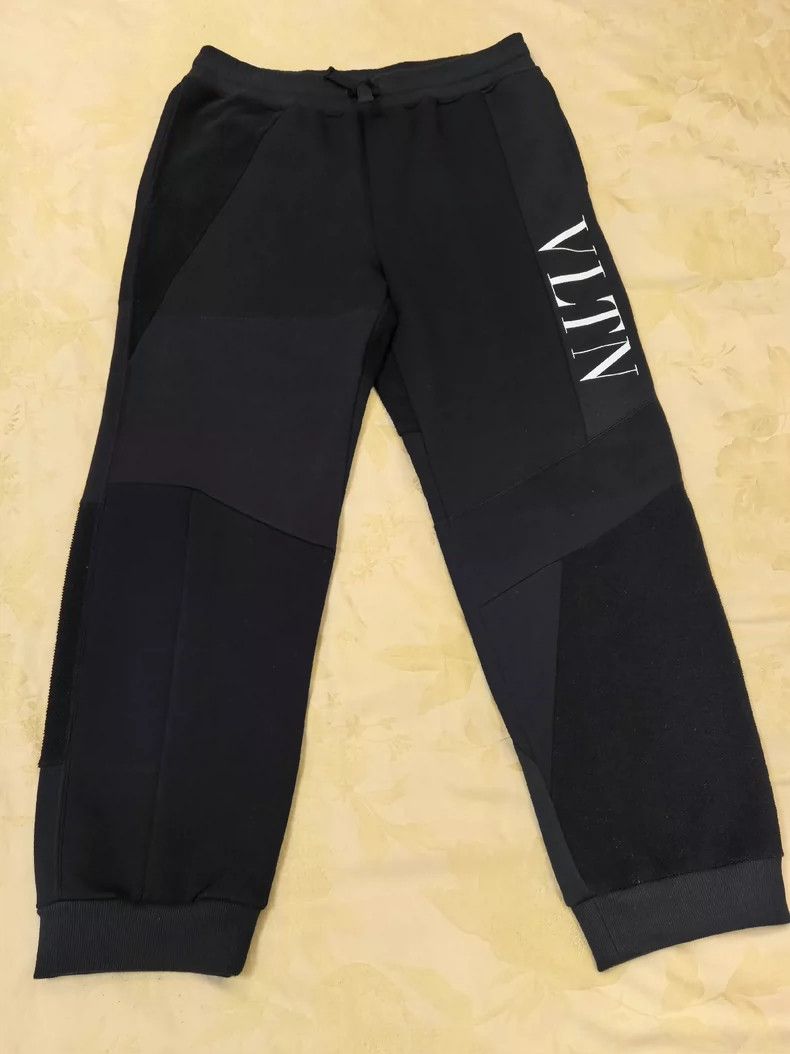 Valentino Valentino Black Irregular Stitch Sweatpants M Size US 34 / EU 50 - 2 Thumbnail
