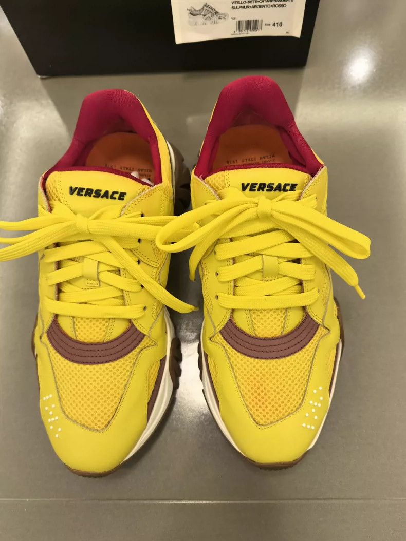Versace Versace Sneakers Size 41 with Original Box Size US 9 / EU 42 - 2 Thumbnail