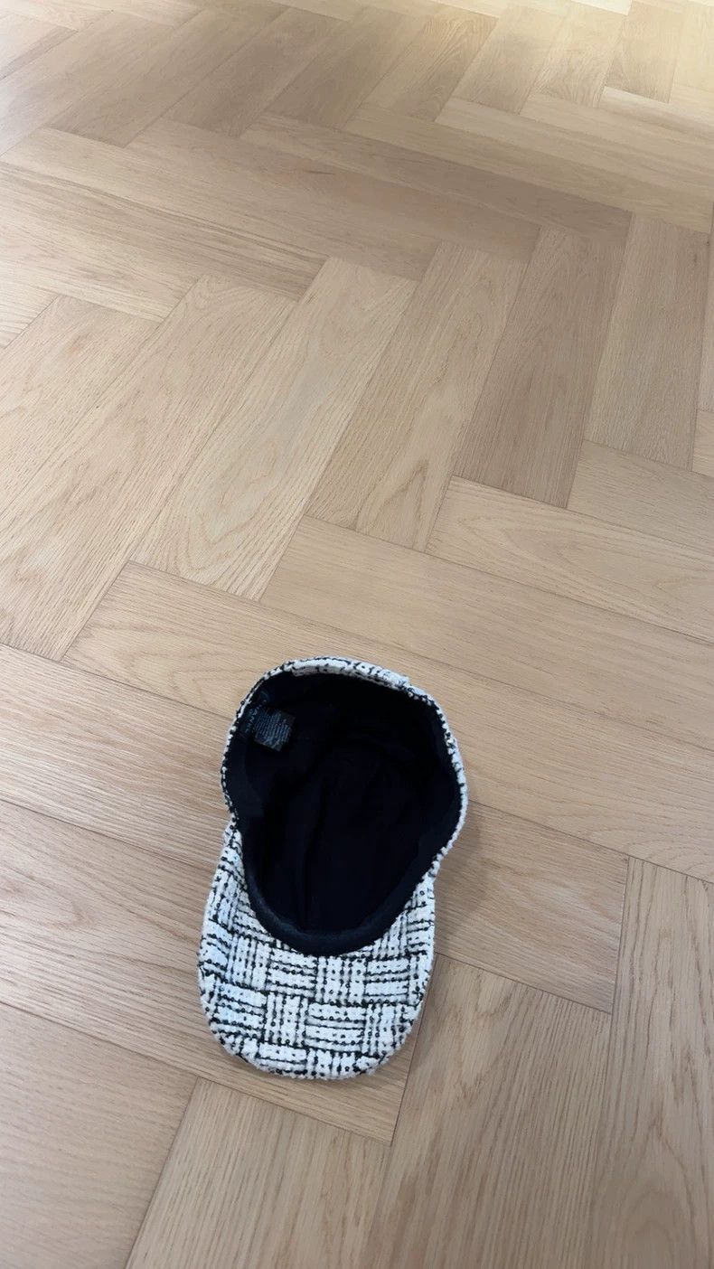 Chanel Chanel Black and White Pattern Cap Size ONE SIZE - 3 Thumbnail