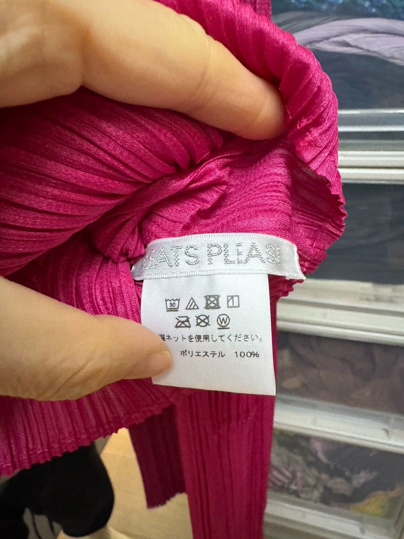 Issey Miyake Eye-Catching Magenta Short Top Size US M / EU 48-50 / 2 - 2 Thumbnail