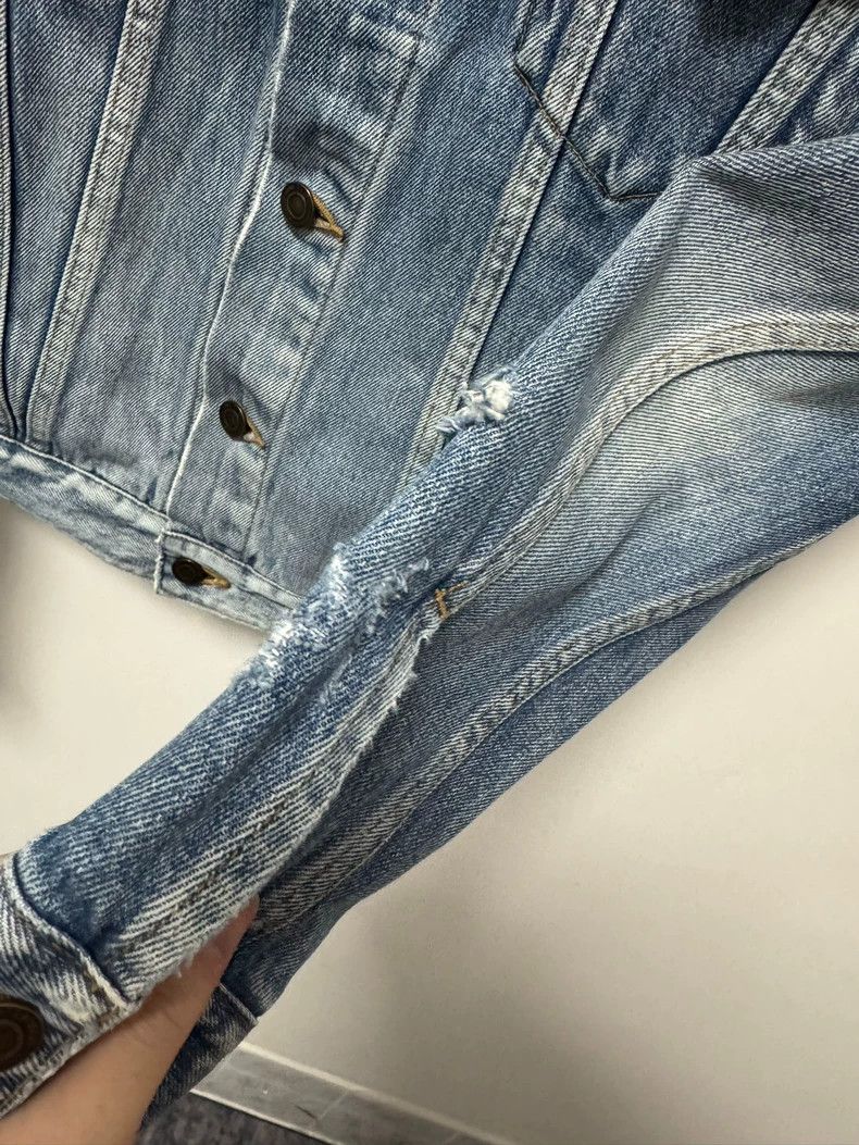 Saint Laurent Paris Saint Laurent Distressed Denim Jacket with Palm Tree Patch Size US M / EU 48-50 / 2 - 4 Thumbnail