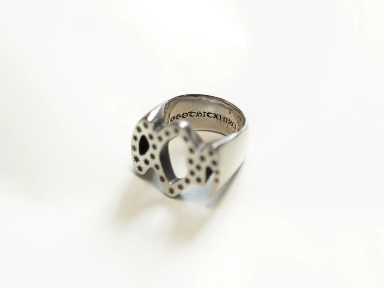 Yohji Yamamoto Gothic Diamond Ring by Yohji Yamamoto Size ONE SIZE - 5 Thumbnail