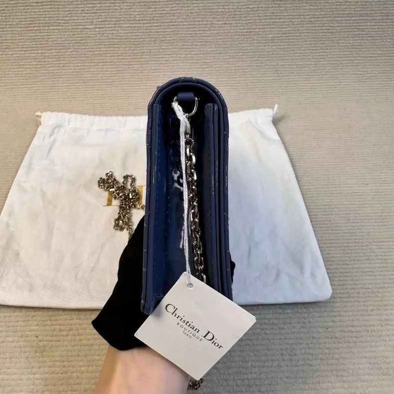 Dior DIOR Blue Chain Patent Leather Clutch Bag Size ONE SIZE - 4 Thumbnail