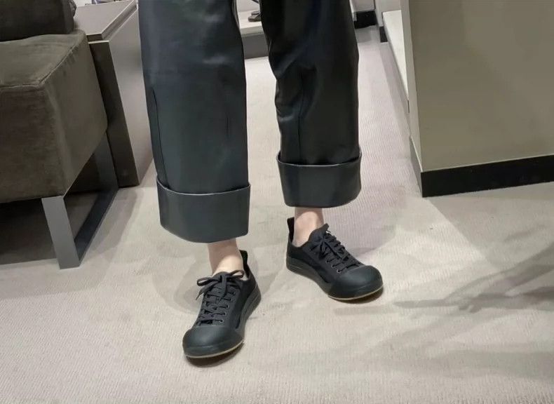 Bottega Veneta New BV Low-top Black Casual Shoes Size US 6.5 / EU 39-40 - 5 Thumbnail