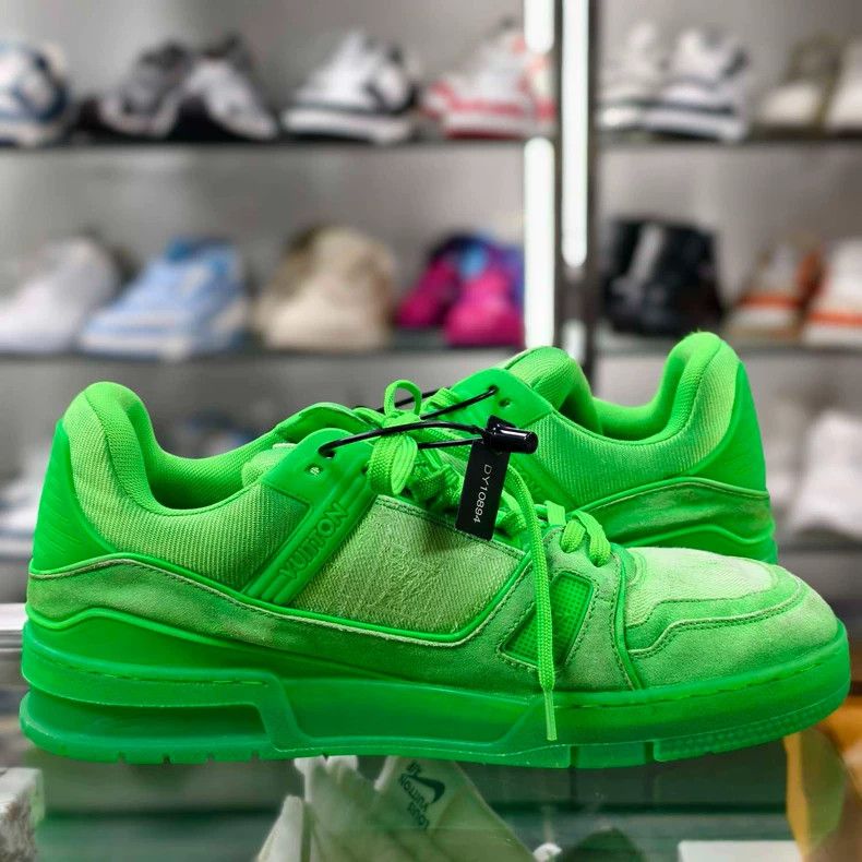 Louis Vuitton LV Trainer Fluorescent Green Sneaker Size 7 Size US 7 / EU 40 - 6 Thumbnail