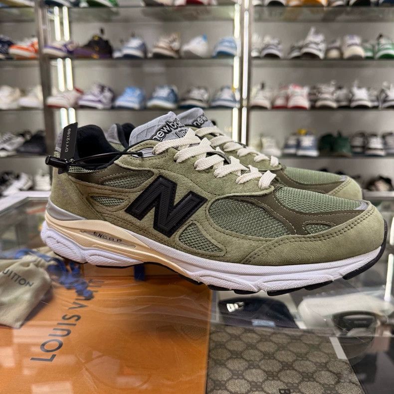New Rock New Balance NB990v3 Casual Sneakers Size 43 Size US 10 / EU 43 - 2 Thumbnail