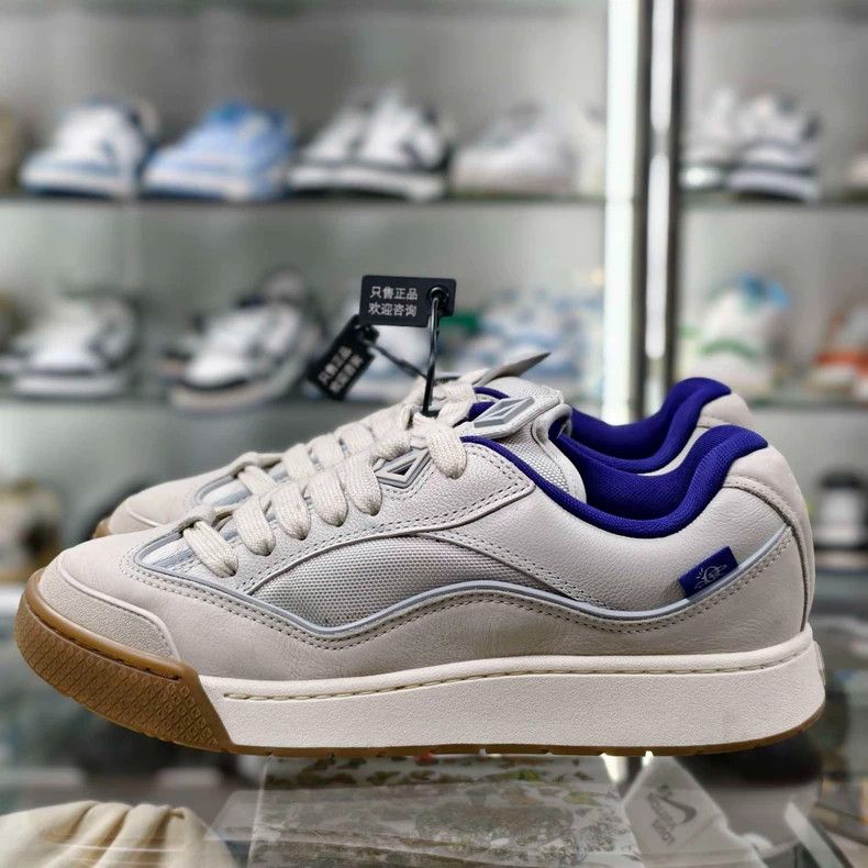 Dior DIOR B713 Sneakers Size 42 Price 3880 Size US 8 / EU 41 - 5 Thumbnail