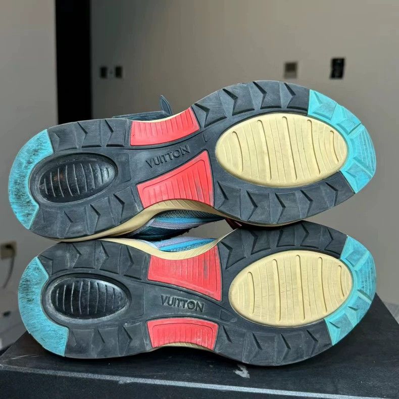 Louis Vuitton LV Trail Sneakers with Unique Color Scheme Size US 10 / EU 43 - 5 Thumbnail