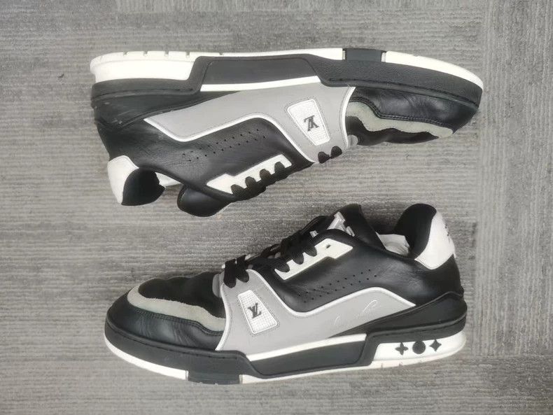 Louis Vuitton Louis Vuitton Trainer Sneakers Size 43.5 Size US 10.5 / EU 43-44 - 5 Thumbnail