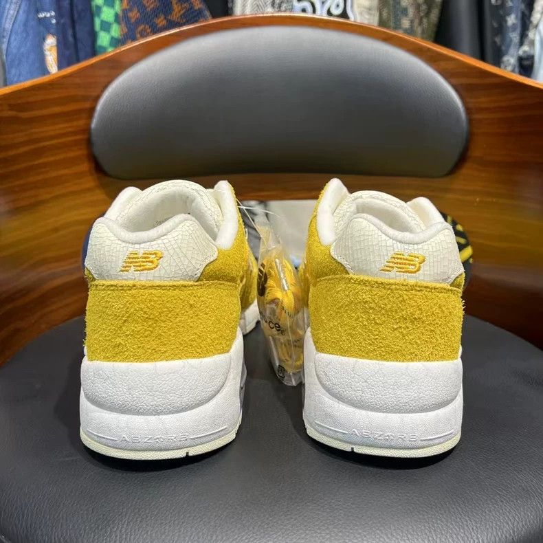 Moncler Genius Randomevent NB580 REBIRTH Sneakers Yellow Size US 10.5 / EU 43-44 - 3 Thumbnail
