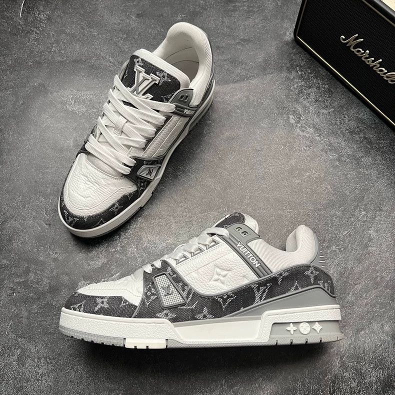 Louis Vuitton Louis Vuitton Trainer Sneakers Size 7.5 Size US 7.5 / EU 40-41 - 3 Thumbnail