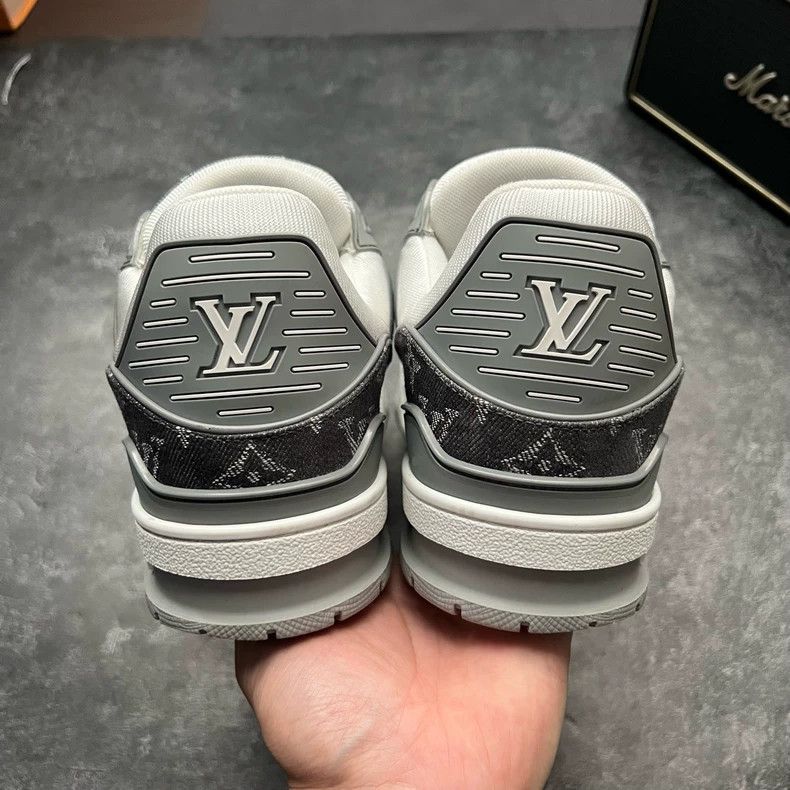 Louis Vuitton Louis Vuitton Trainer Sneakers Size 7.5 Size US 7.5 / EU 40-41 - 7 Thumbnail