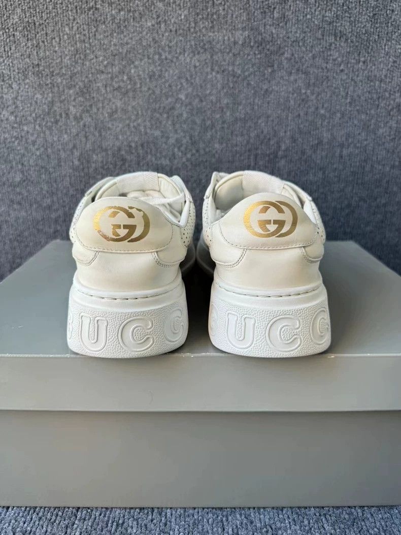 Gucci Gucci White Graphic Leather Biscuit Sneakers Size US 9 / EU 42 - 5 Thumbnail