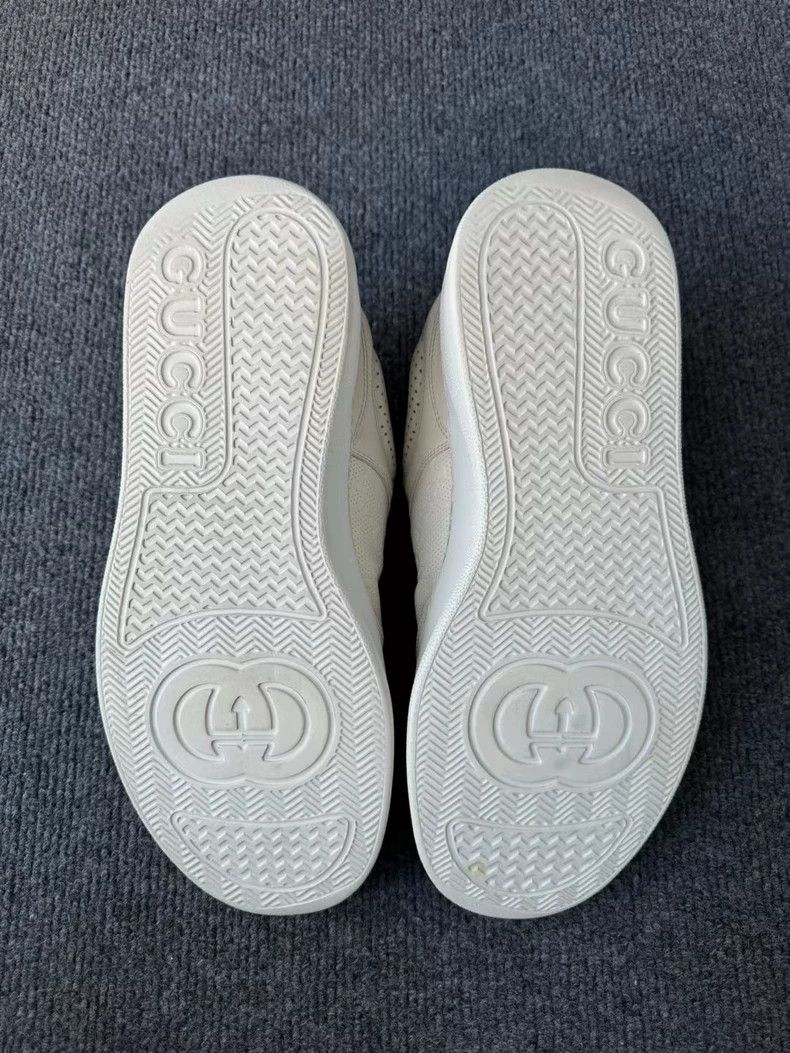 Gucci Gucci White Graphic Leather Biscuit Sneakers Size US 9 / EU 42 - 6 Thumbnail