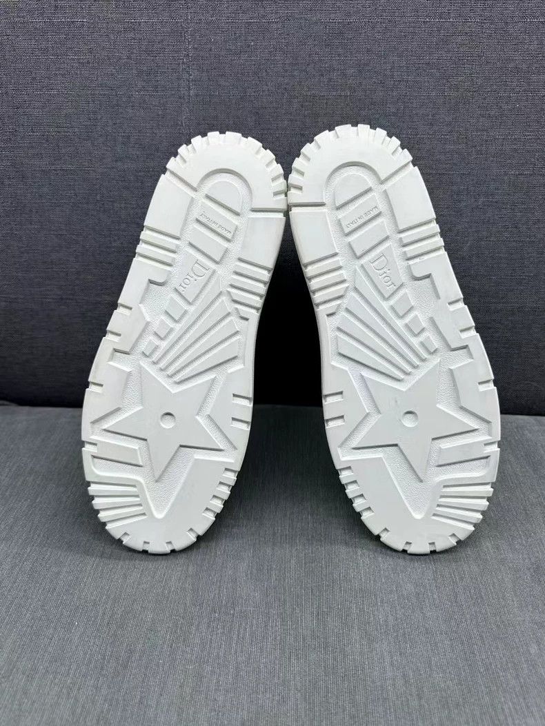 Dior Dior White and Blue Sneakers 38 Size Size US 7 / EU 40 - 6 Thumbnail
