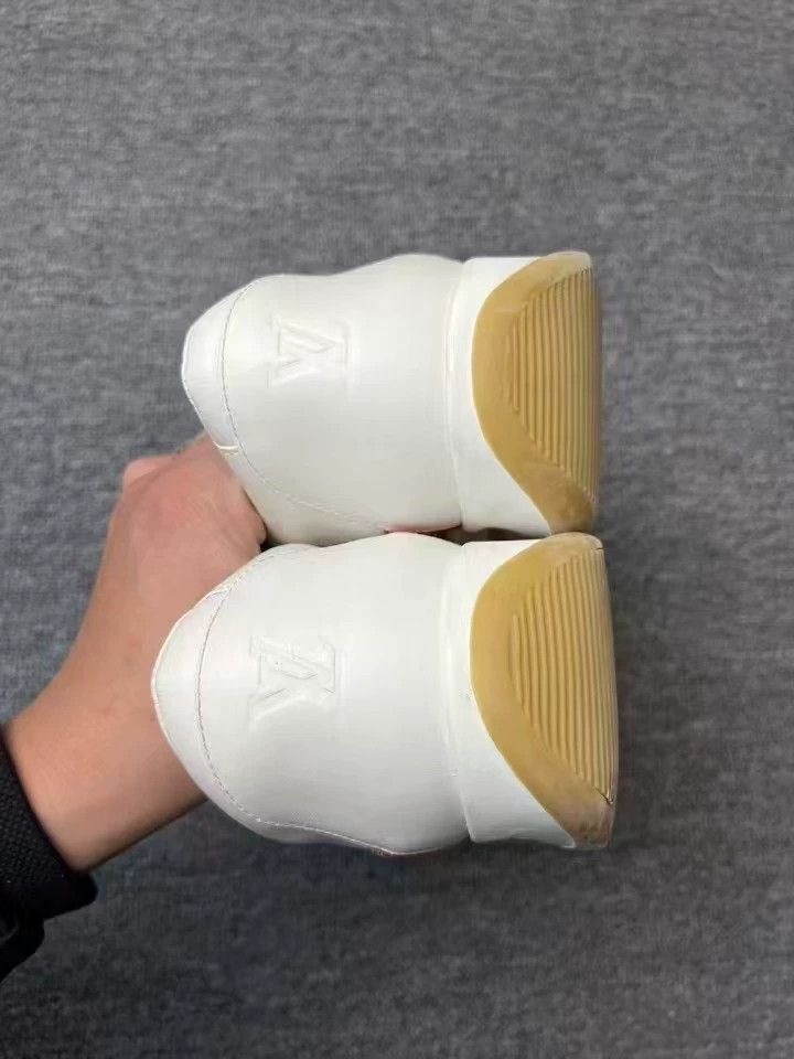 Louis Vuitton LV Supreme Collaborative Limited Edition Sneakers Size US 8.5 / EU 41-42 - 5 Thumbnail
