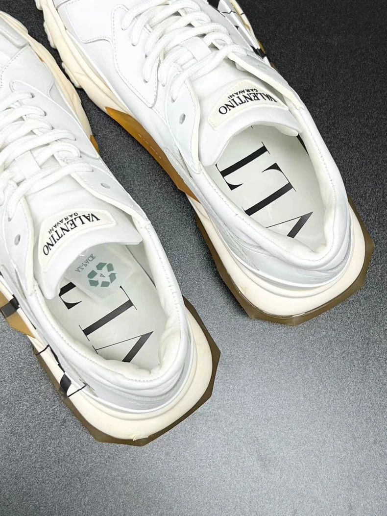 Valentino Valentino Garavani Rockstud Sneakers Size 40 Size US 10 / EU 43 - 2 Thumbnail
